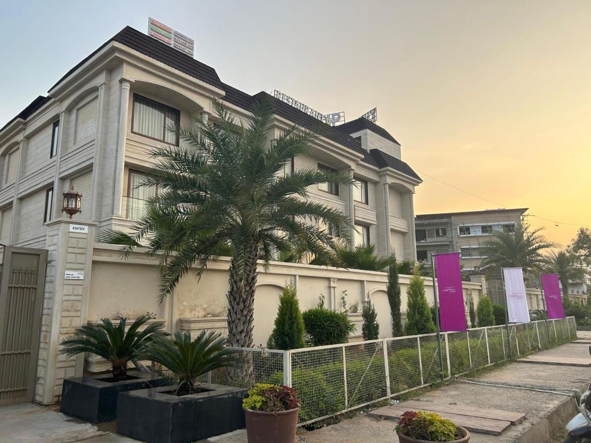 The Imperial Prime Clarks Inn Suites, Bhīlwāra Exterior foto